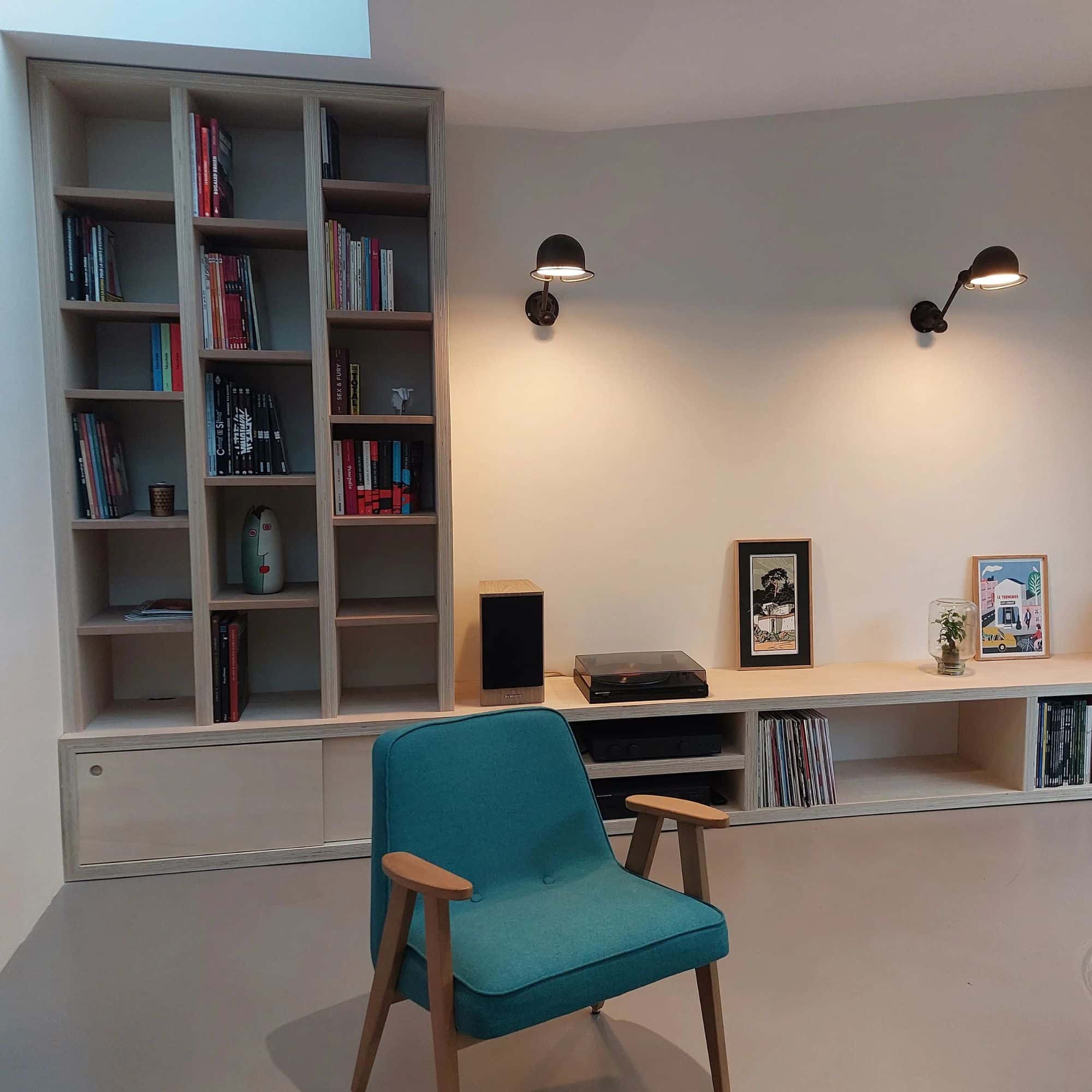 Bibliothèque sur mesure réalisée par un menuisier à Rennes
